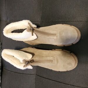 Blondo Boote sz 7.5
